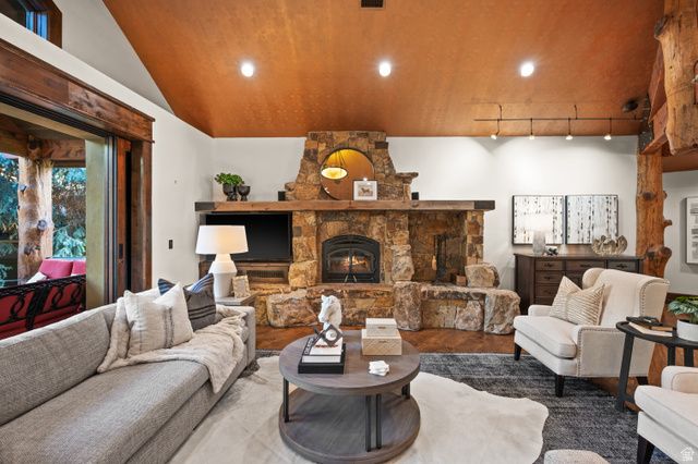 10280 S DIMPLE DELL RD, Sandy, UT 84092