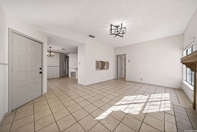 3916 Chimney Springs, San Antonio, TX 78247