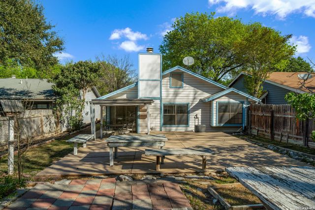 3916 Chimney Springs, San Antonio, TX 78247