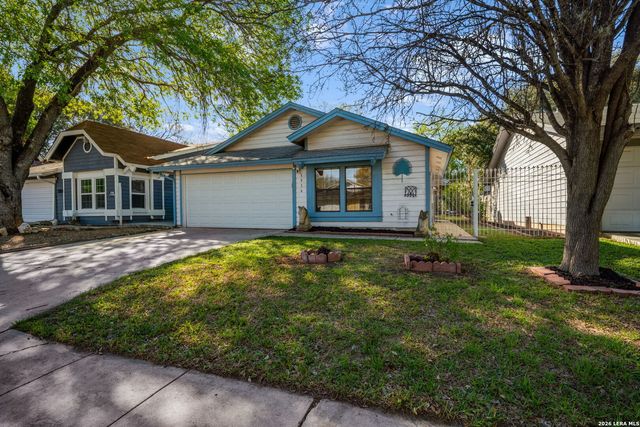 3916 Chimney Springs, San Antonio, TX 78247