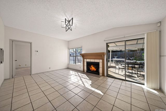 3916 Chimney Springs, San Antonio, TX 78247