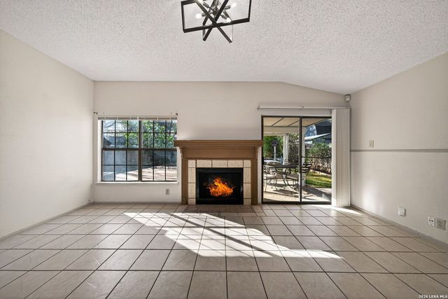 3916 Chimney Springs, San Antonio, TX 78247