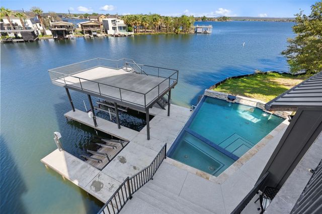 175 Pointview DR, Granite Shoals, TX 78654