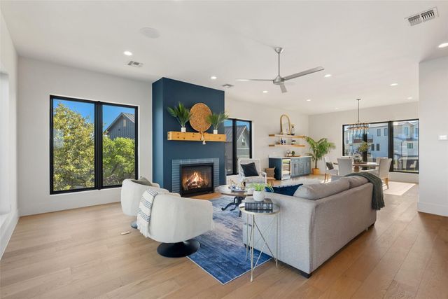 175 Pointview DR, Granite Shoals, TX 78654