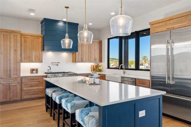 175 Pointview DR, Granite Shoals, TX 78654