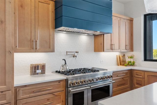 175 Pointview DR, Granite Shoals, TX 78654