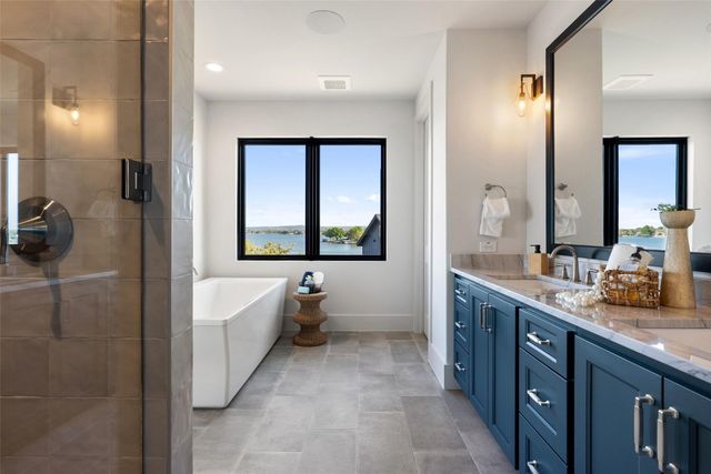 175 Pointview DR, Granite Shoals, TX 78654