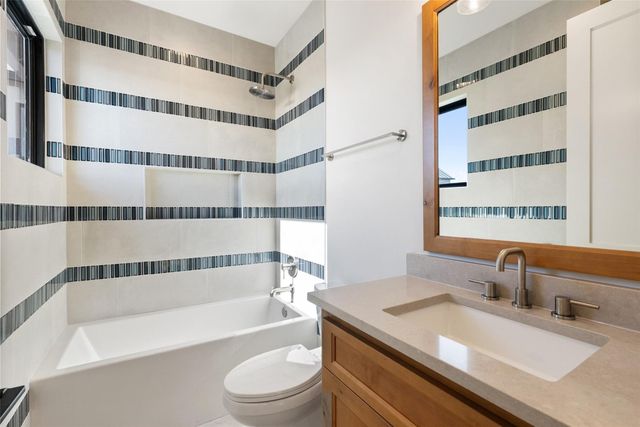 175 Pointview DR, Granite Shoals, TX 78654