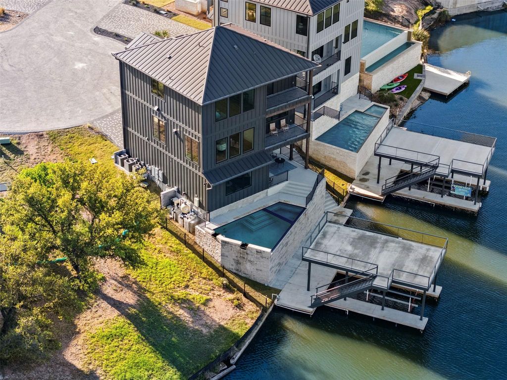 175 Pointview DR, Granite Shoals, TX 78654