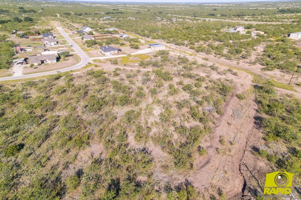 Image 5 of property listing at 16900 Riata Trail, Christoval, TX 76935
