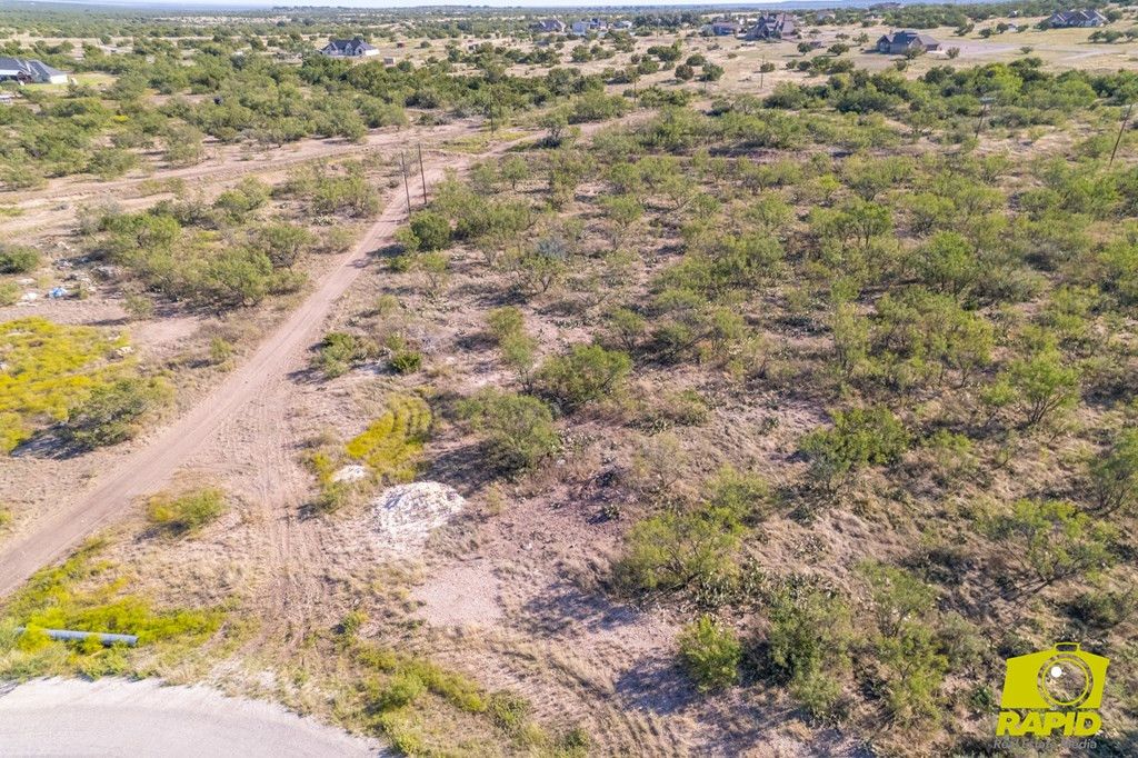 Image 7 of property listing at 16900 Riata Trail, Christoval, TX 76935