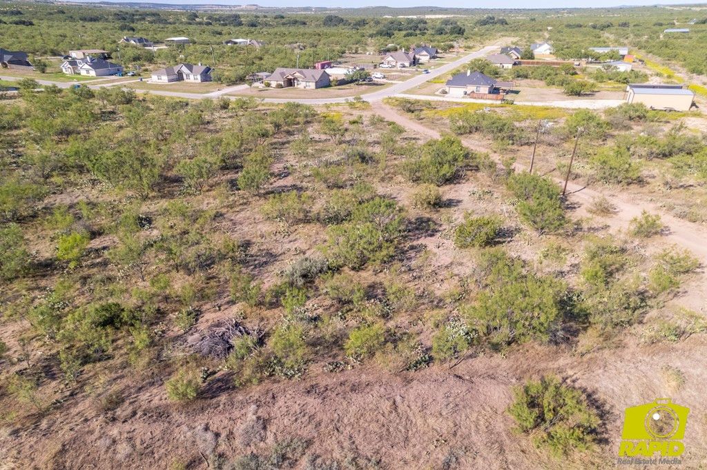Image 8 of property listing at 16900 Riata Trail, Christoval, TX 76935