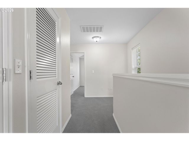 4866 Se SANDALWOOD St, Hillsboro, OR 97123