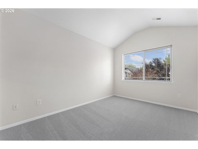 4866 Se SANDALWOOD St, Hillsboro, OR 97123