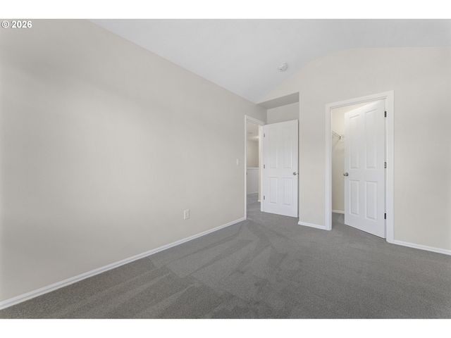 4866 Se SANDALWOOD St, Hillsboro, OR 97123