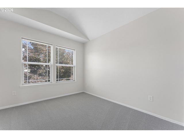 4866 Se SANDALWOOD St, Hillsboro, OR 97123
