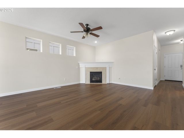 4866 Se SANDALWOOD St, Hillsboro, OR 97123