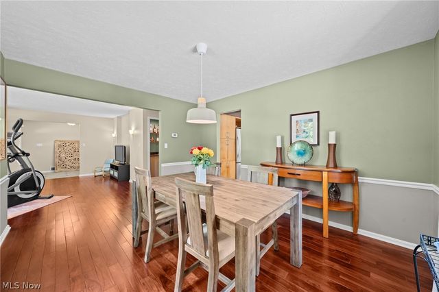 4830 Som Center Road, Moreland Hills, OH 44022