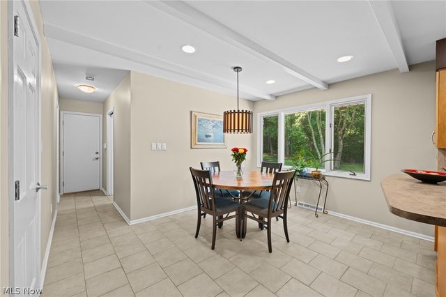 4830 Som Center Road, Moreland Hills, OH 44022