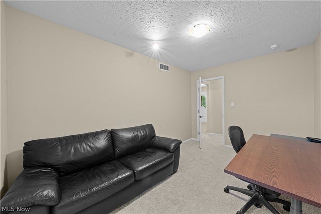4830 Som Center Road, Moreland Hills, OH 44022