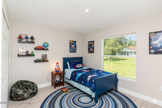 466 Tunis Road SW, Palm Bay, FL 32908