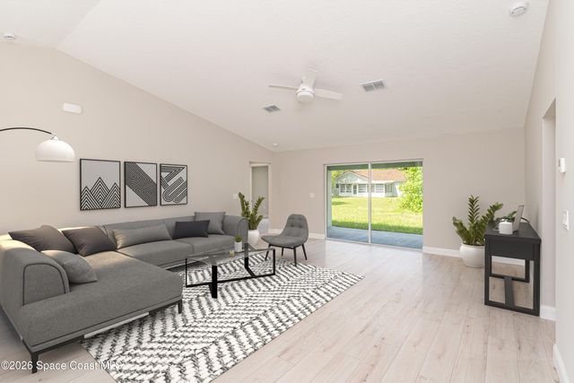 466 Tunis Road SW, Palm Bay, FL 32908