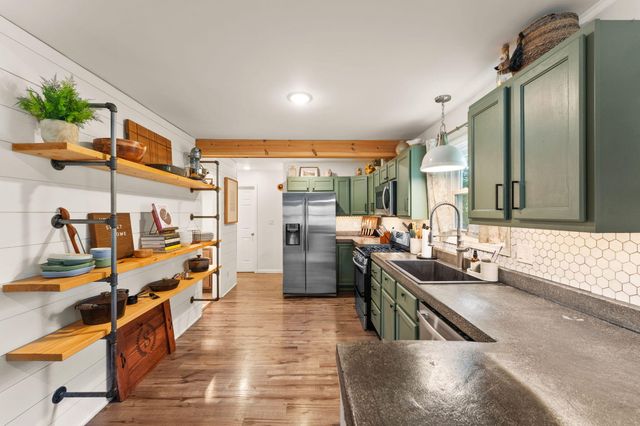 8611 W 138th Place, Cedar Lake, IN 46303