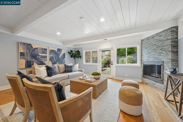 849 Sibert Ct, Lafayette, CA 94549