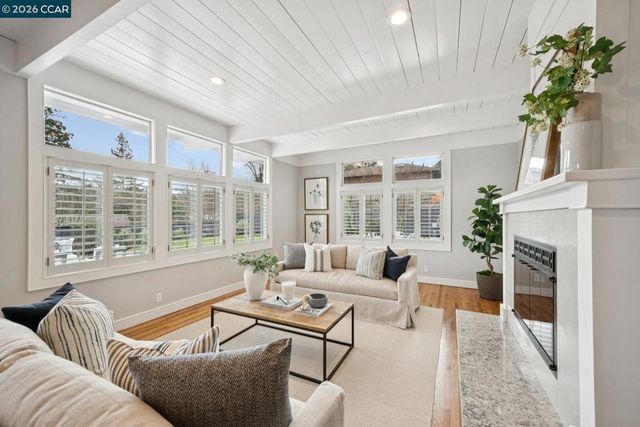 849 Sibert Ct, Lafayette, CA 94549