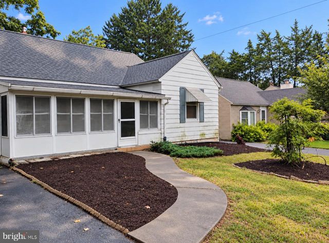 453 MIDDLETOWN RD, Hummelstown, PA 17036