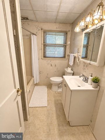 453 MIDDLETOWN RD, Hummelstown, PA 17036
