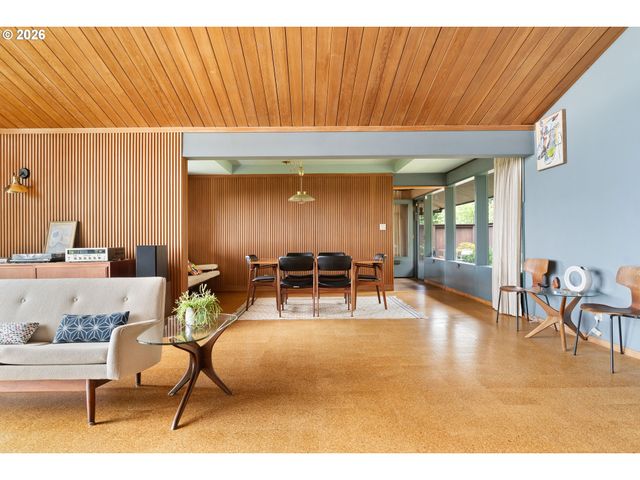 4014 Sw ALTADENA Ave, Portland, OR 97239