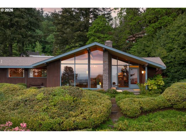 4014 Sw ALTADENA Ave, Portland, OR 97239