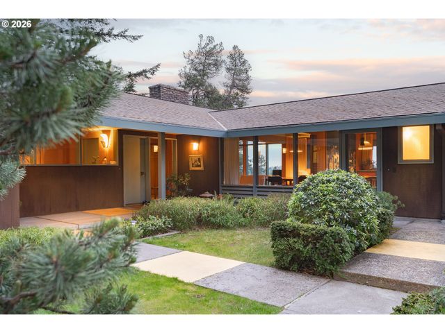 4014 Sw ALTADENA Ave, Portland, OR 97239