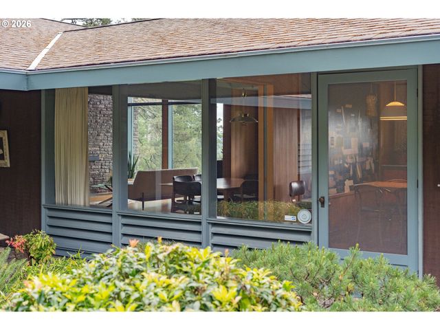 4014 Sw ALTADENA Ave, Portland, OR 97239