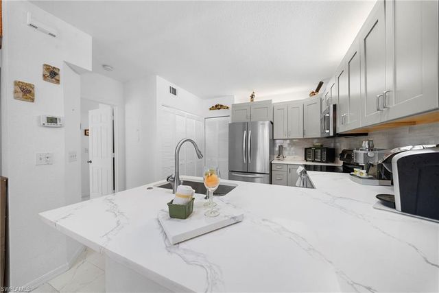 75 Emerald Woods DR G2, Naples, FL 34108