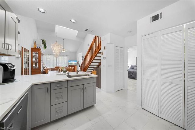 75 Emerald Woods DR G2, Naples, FL 34108