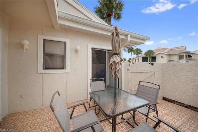 75 Emerald Woods DR G2, Naples, FL 34108