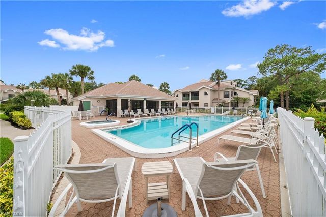 75 Emerald Woods DR G2, Naples, FL 34108