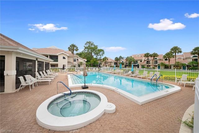 75 Emerald Woods DR G2, Naples, FL 34108