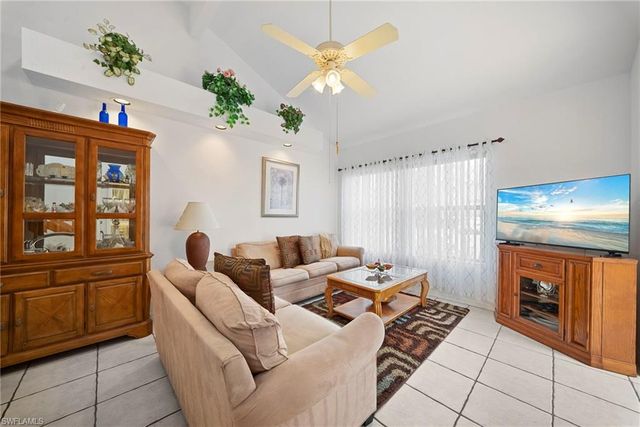 75 Emerald Woods DR G2, Naples, FL 34108