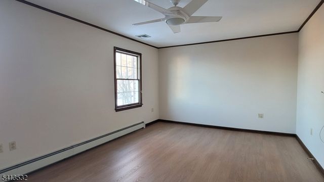 16 Magnolia Ln, Caldwell Boro Twp., NJ 07006