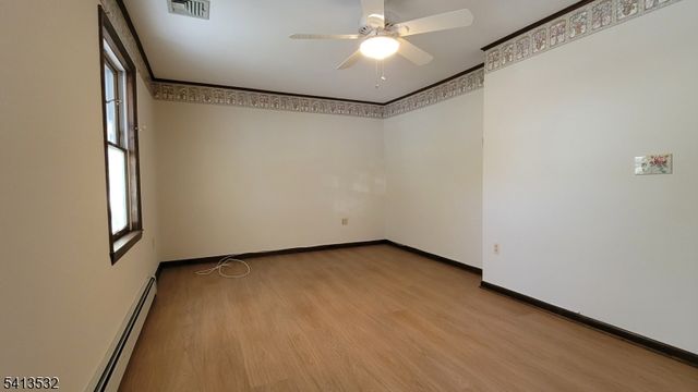 16 Magnolia Ln, Caldwell Boro Twp., NJ 07006