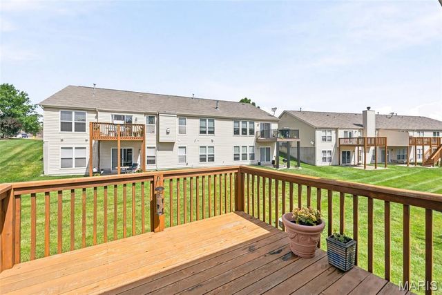 21 Turtle Creek Villas Drive 14R, O'fallon, MO 63366