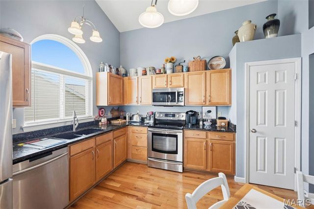 21 Turtle Creek Villas Drive 14R, O'fallon, MO 63366