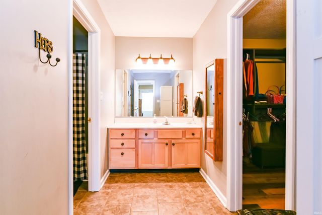 2426 N Smith Pike, Bloomington, IN 47404