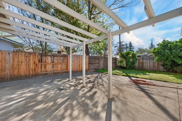 6348 Cheltenham Way, Citrus Heights, CA 95621