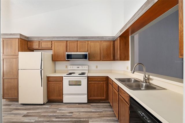 3615 NW 104TH DRIVE 102, Gainesville, FL 32606