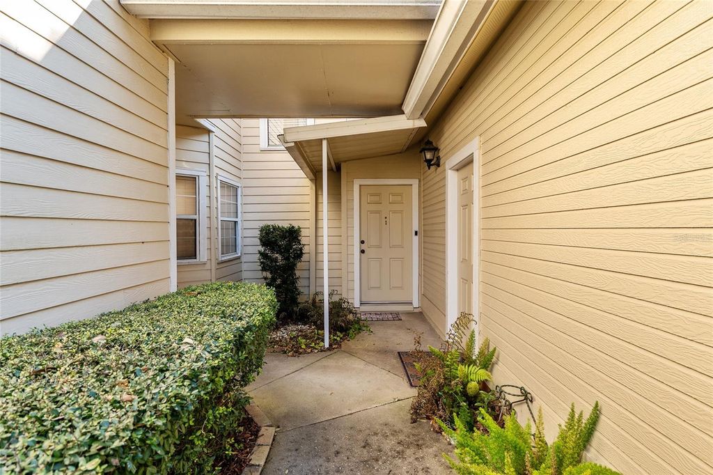 Image 7 of property listing at 3615 NW 104TH DRIVE 102, Gainesville, FL 32606