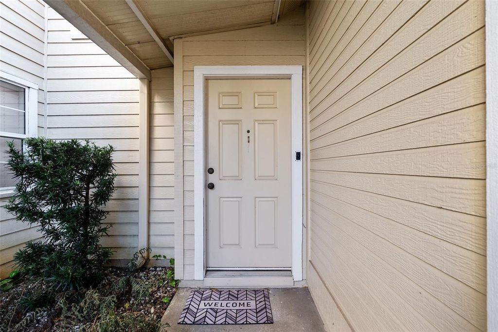 Image 8 of property listing at 3615 NW 104TH DRIVE 102, Gainesville, FL 32606